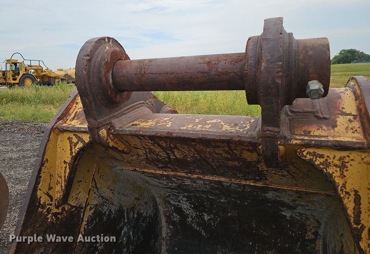 image for item ME9003 41" W excavator bucket