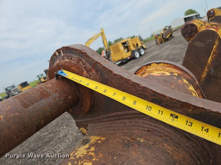 image for item ME9003 41" W excavator bucket