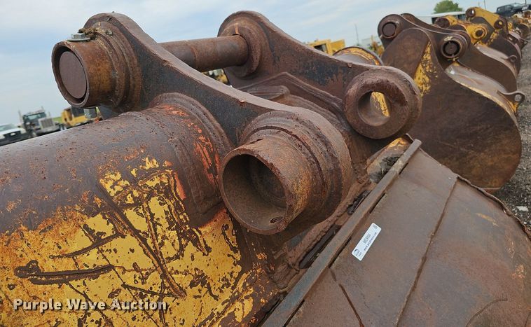 image for item ME9004 58" W excavator bucket