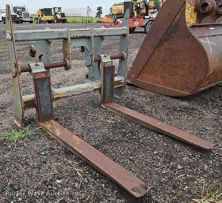 image for item ME9005 JRB WA250-5  58"L wheel loader forks