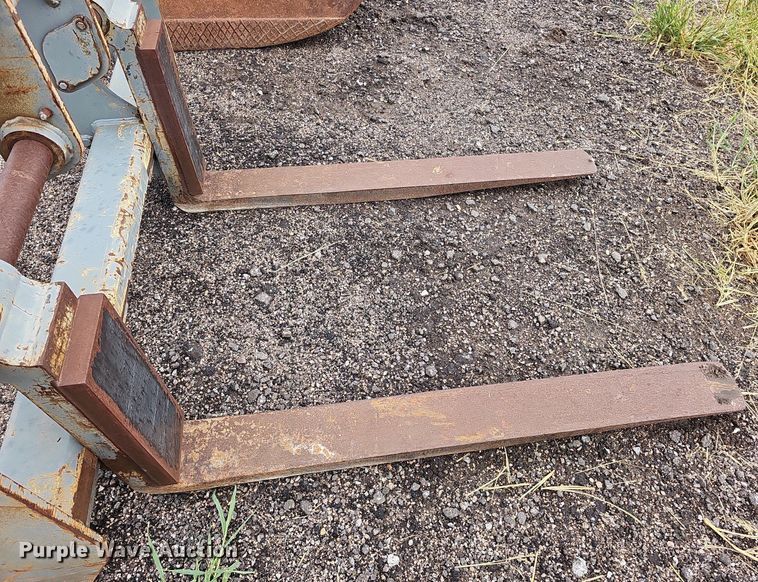 image for item ME9005 JRB WA250-5  58"L wheel loader forks