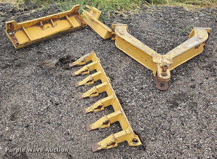image for item ME9008 (4) dozer attachments
