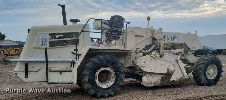 image for item ME9292 2005 CMI RS-425B  soil stabilizer / reclaimer