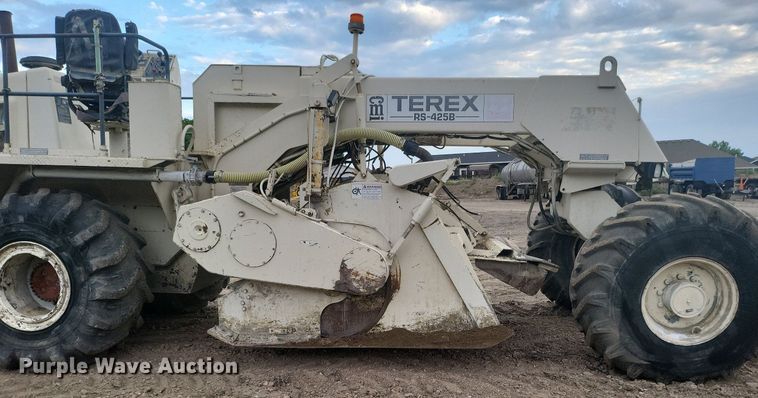 image for item ME9292 2005 CMI RS-425B  soil stabilizer / reclaimer