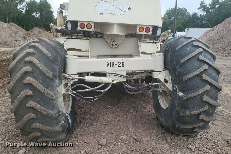 image for item ME9292 2005 CMI RS-425B  soil stabilizer / reclaimer