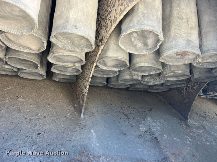 image for item MG9426 1998 Ford LT9513  vacuum truck