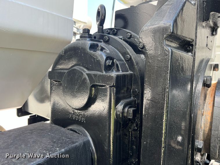 image for item MG9426 1998 Ford LT9513  vacuum truck