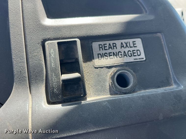 image for item MG9426 1998 Ford LT9513  vacuum truck