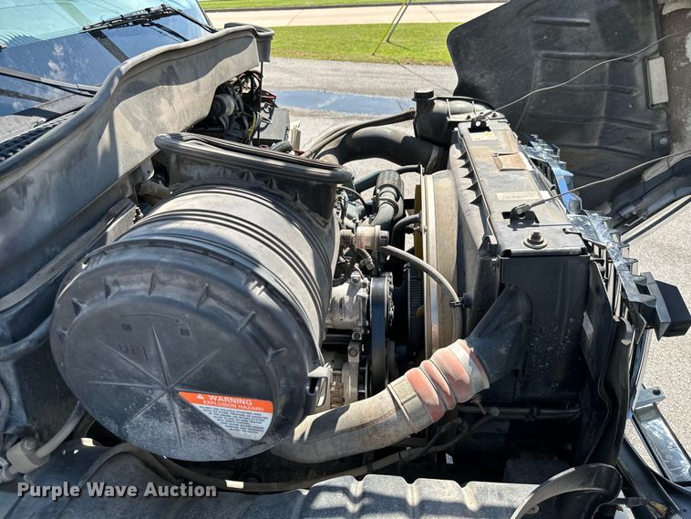 image for item ML9143 2006 International 4400  bucket truck