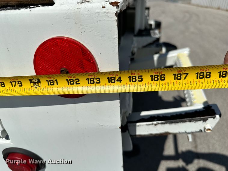 image for item ML9143 2006 International 4400  bucket truck