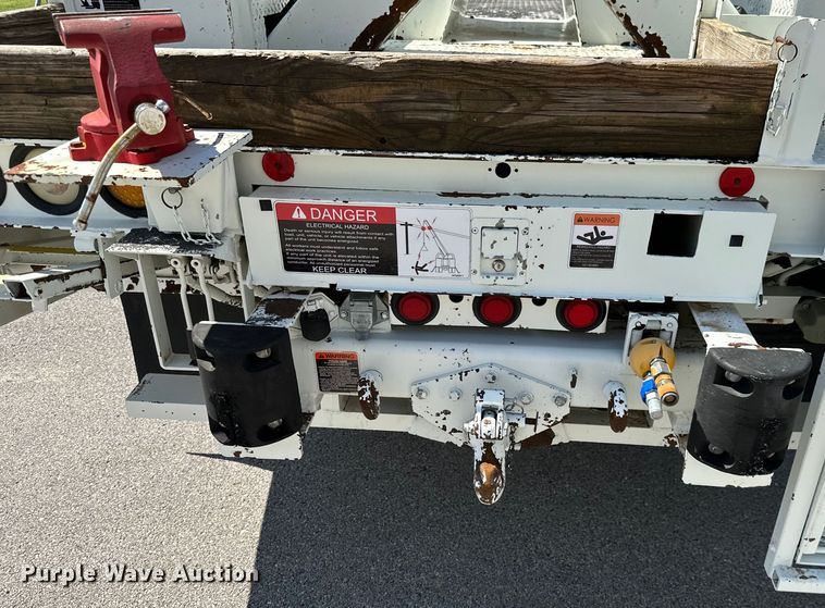 image for item ML9143 2006 International 4400  bucket truck