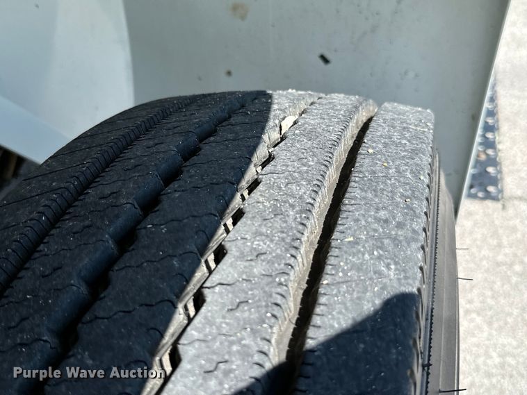 image for item ML9143 2006 International 4400  bucket truck