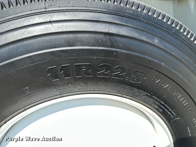 image for item ML9143 2006 International 4400  bucket truck