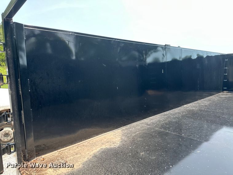 image for item ML9189 2022 PJ Trailers DD202  dump trailer