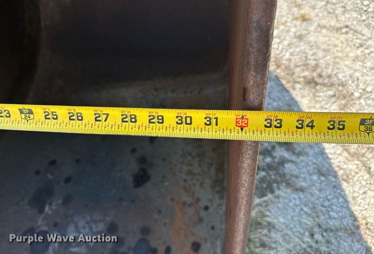 image for item ML9248 1990 Caterpillar 215D LC  excavator