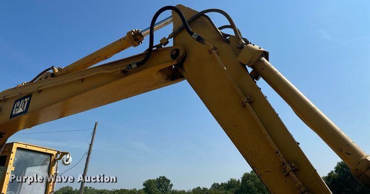 image for item ML9248 1990 Caterpillar 215D LC  excavator
