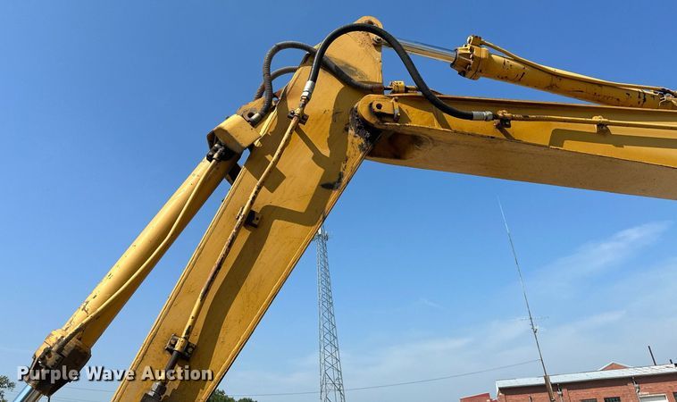 image for item ML9248 1990 Caterpillar 215D LC  excavator