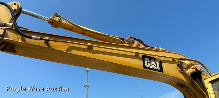 image for item ML9248 1990 Caterpillar 215D LC  excavator