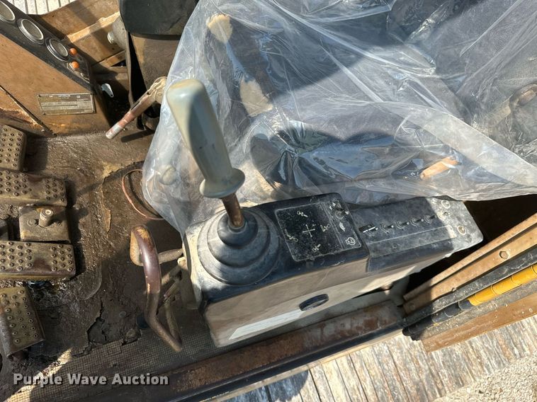 image for item ML9248 1990 Caterpillar 215D LC  excavator