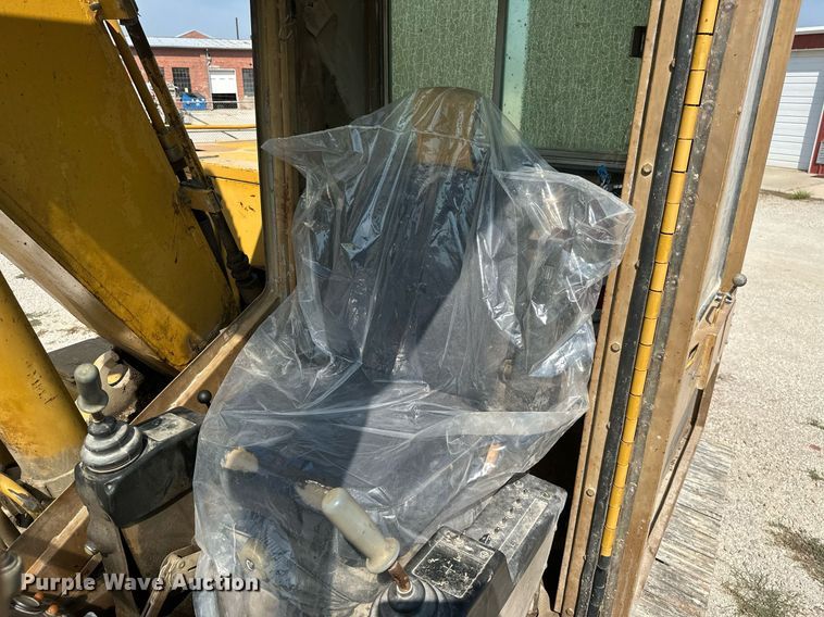 image for item ML9248 1990 Caterpillar 215D LC  excavator