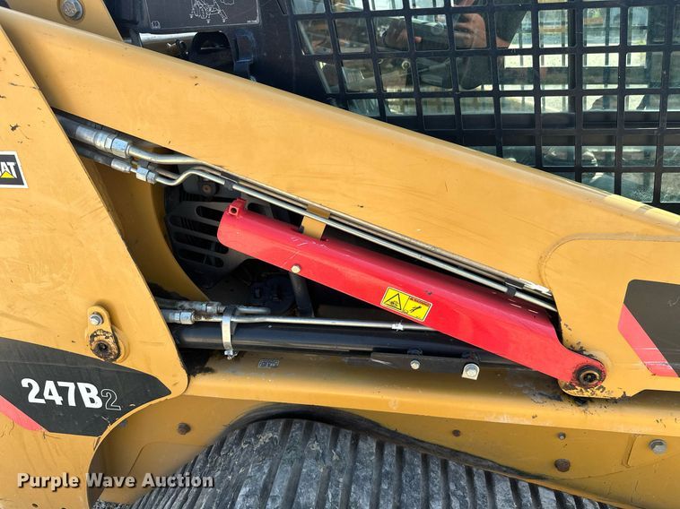 image for item ML9249 2008 Caterpillar 247B2  tracked skid steer loader