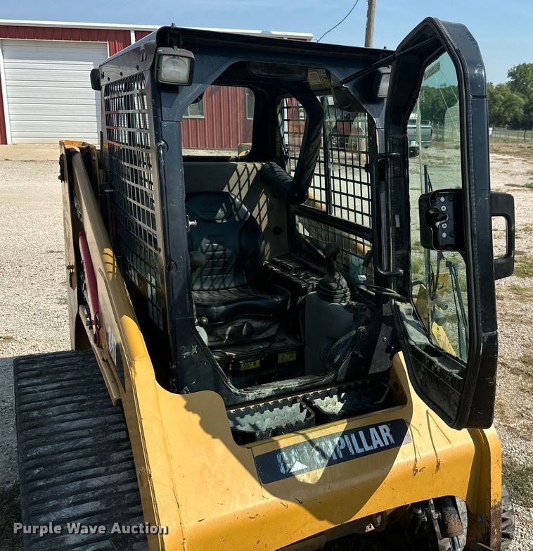 image for item ML9249 2008 Caterpillar 247B2  tracked skid steer loader