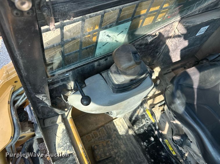 image for item ML9249 2008 Caterpillar 247B2  tracked skid steer loader