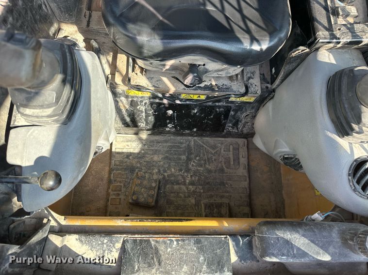 image for item ML9249 2008 Caterpillar 247B2  tracked skid steer loader