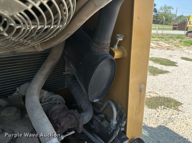 image for item ML9249 2008 Caterpillar 247B2  tracked skid steer loader