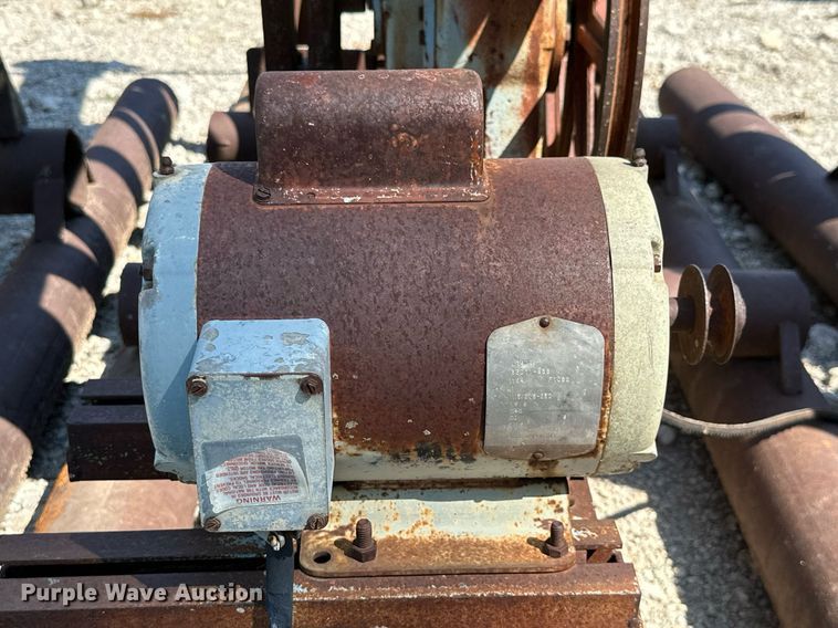 image for item ML9270 (3) Pump Jacks