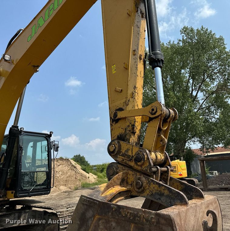 image for item MQ9328 2017 Caterpillar 336FL  excavator