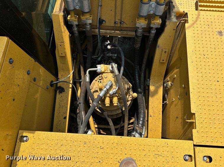 image for item MQ9328 2017 Caterpillar 336FL  excavator