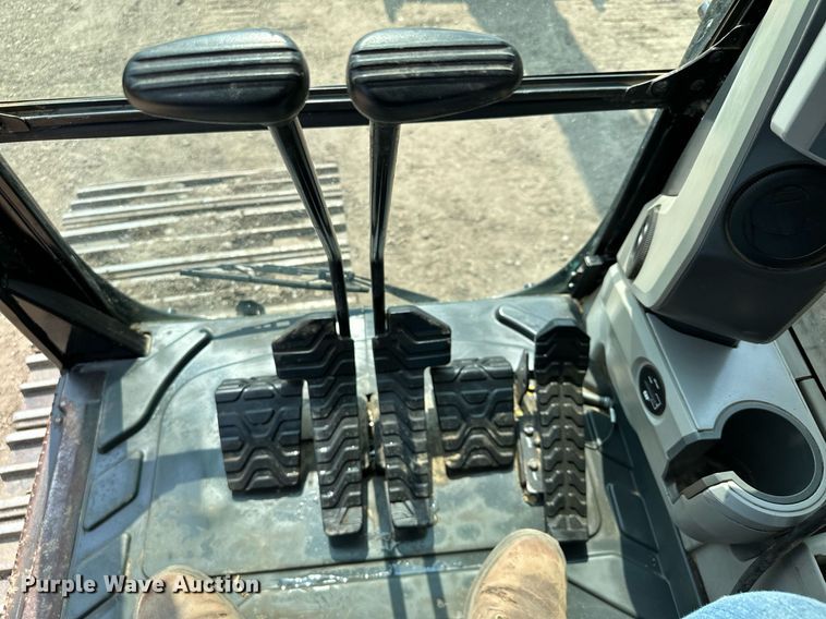 image for item MQ9328 2017 Caterpillar 336FL  excavator