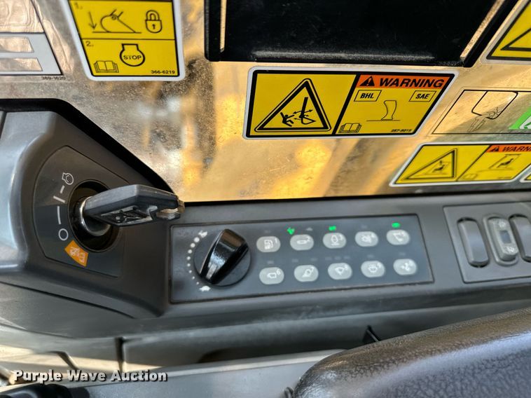 image for item MQ9328 2017 Caterpillar 336FL  excavator