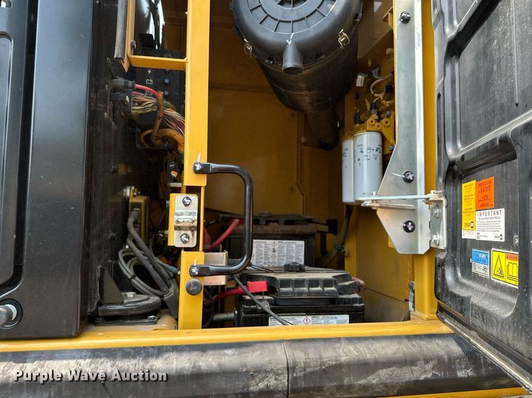 image for item MQ9328 2017 Caterpillar 336FL  excavator