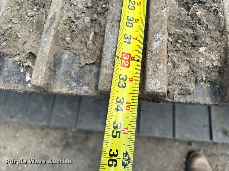 image for item MQ9328 2017 Caterpillar 336FL  excavator