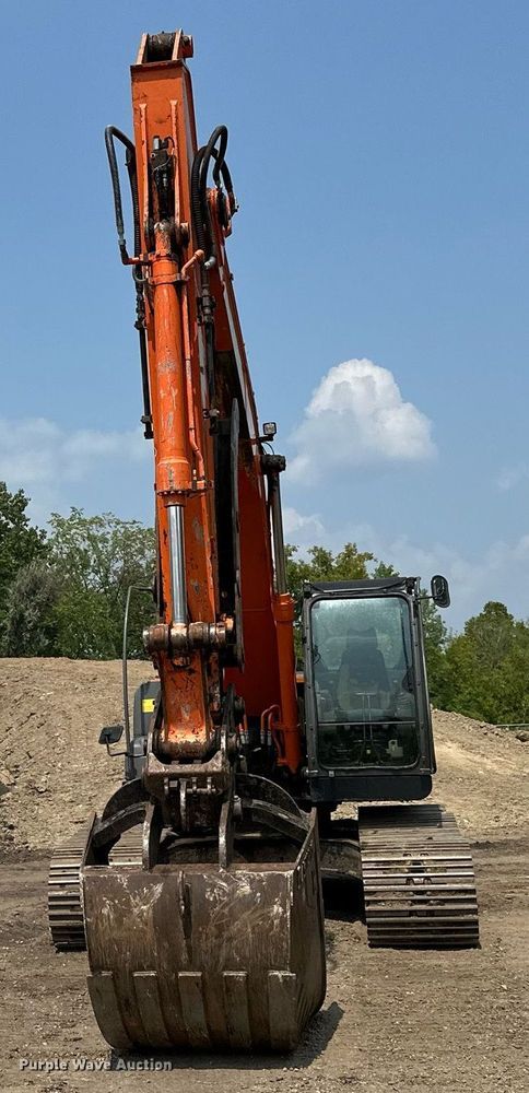 image for item MQ9329 2012 Hitachi ZX200LC-3  excavator