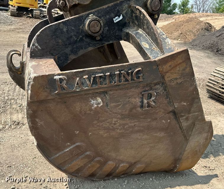 image for item MQ9329 2012 Hitachi ZX200LC-3  excavator