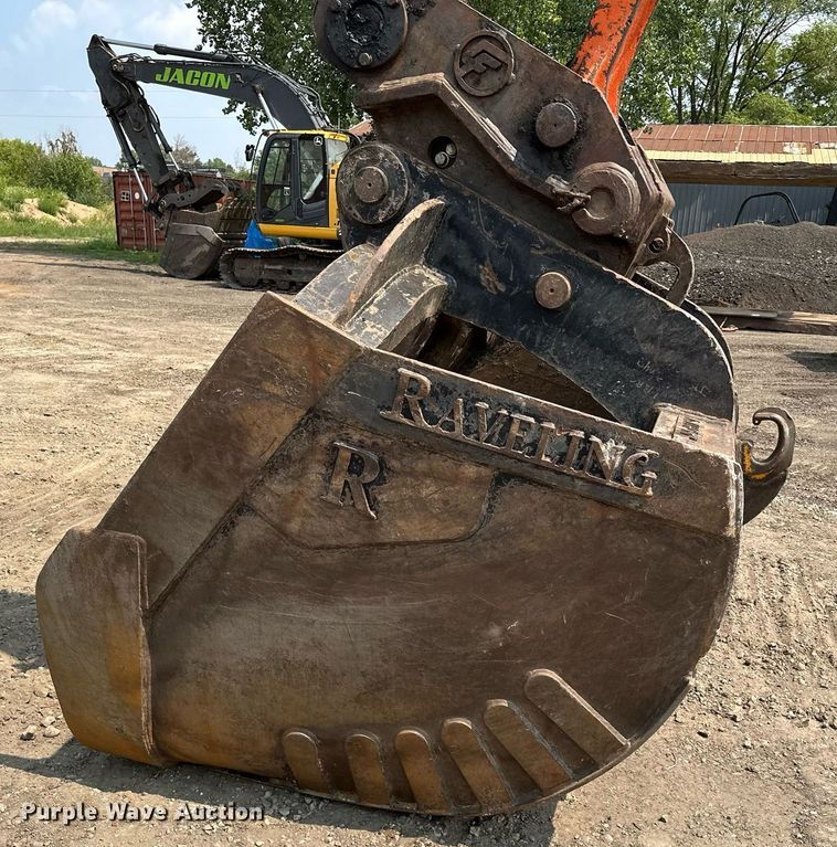 image for item MQ9329 2012 Hitachi ZX200LC-3  excavator