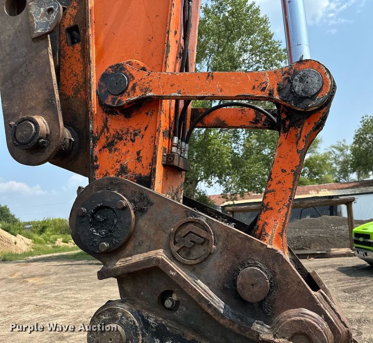 image for item MQ9329 2012 Hitachi ZX200LC-3  excavator