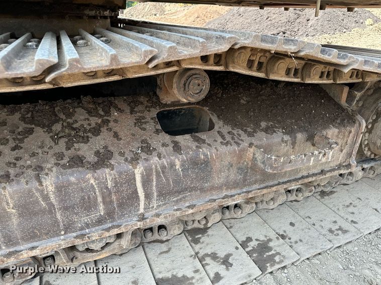 image for item MQ9329 2012 Hitachi ZX200LC-3  excavator