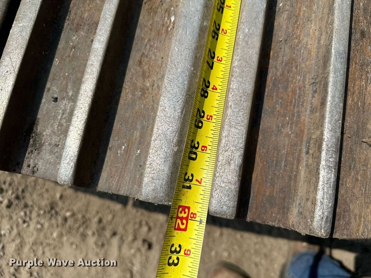 image for item MQ9329 2012 Hitachi ZX200LC-3  excavator