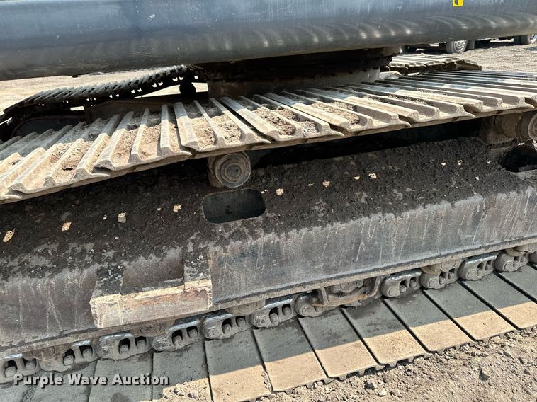 image for item MQ9329 2012 Hitachi ZX200LC-3  excavator