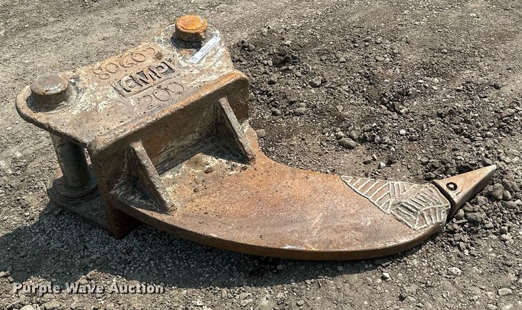 image for item MQ9330 CMP Attachments  ripper tooth