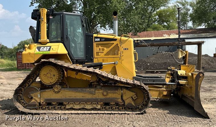 image for item MQ9332 2014 Caterpillar D6N LGP  dozer