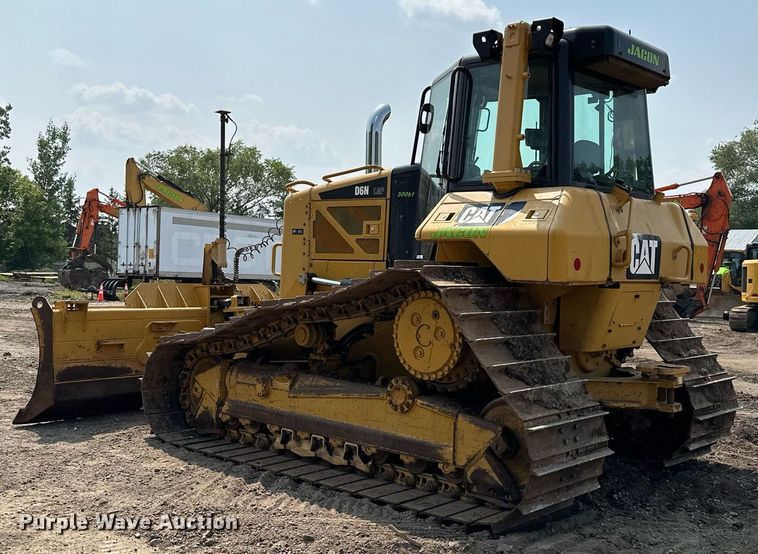 image for item MQ9332 2014 Caterpillar D6N LGP  dozer