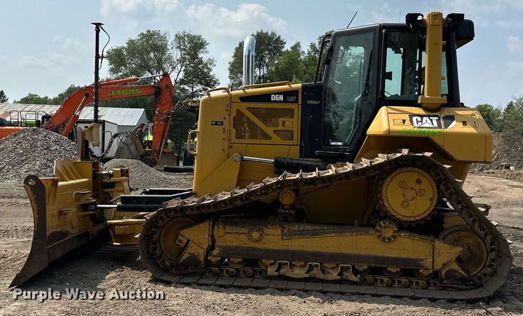 image for item MQ9332 2014 Caterpillar D6N LGP  dozer