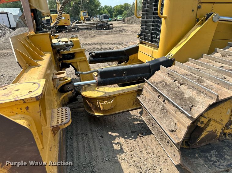 image for item MQ9332 2014 Caterpillar D6N LGP  dozer