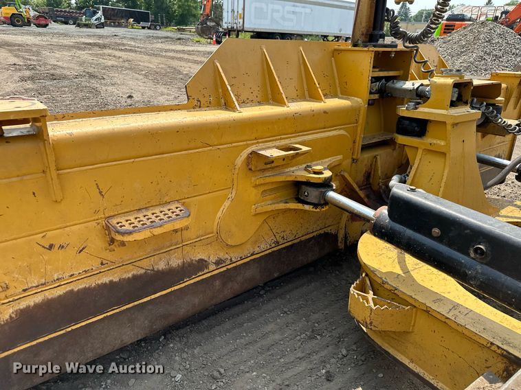image for item MQ9332 2014 Caterpillar D6N LGP  dozer