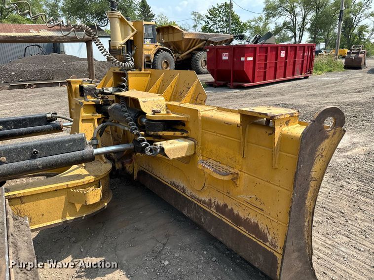 image for item MQ9332 2014 Caterpillar D6N LGP  dozer